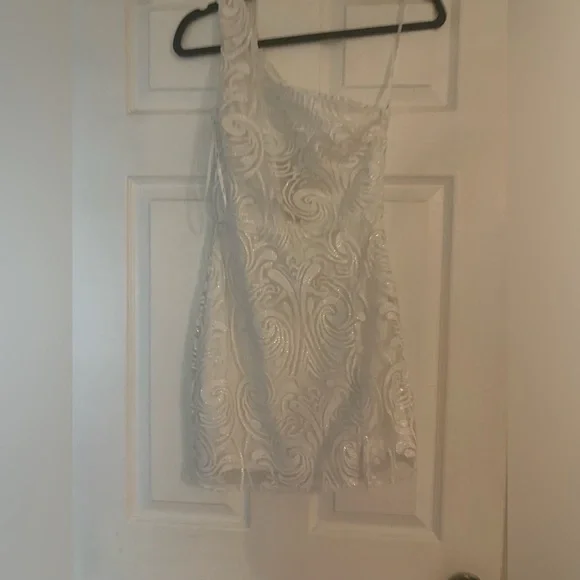 NWT Madina White Sequin One-Shoulder Bodycon Mini Dress - Picture 8 of 11